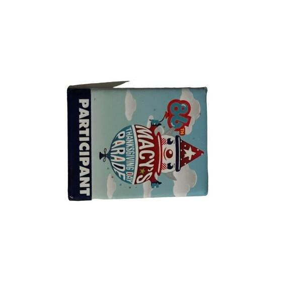 Macy's Thanksgiving Day 2012 parade pin Official Participant 86th - Picture 5 of 5